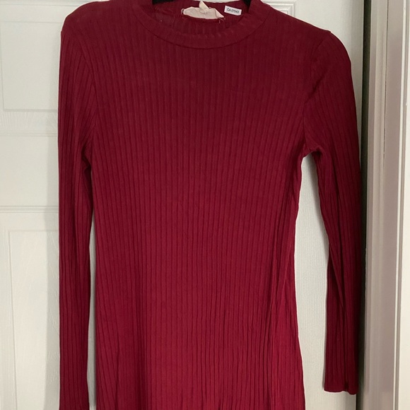 Women’s red long-sleeve dress - Picture 1 of 2